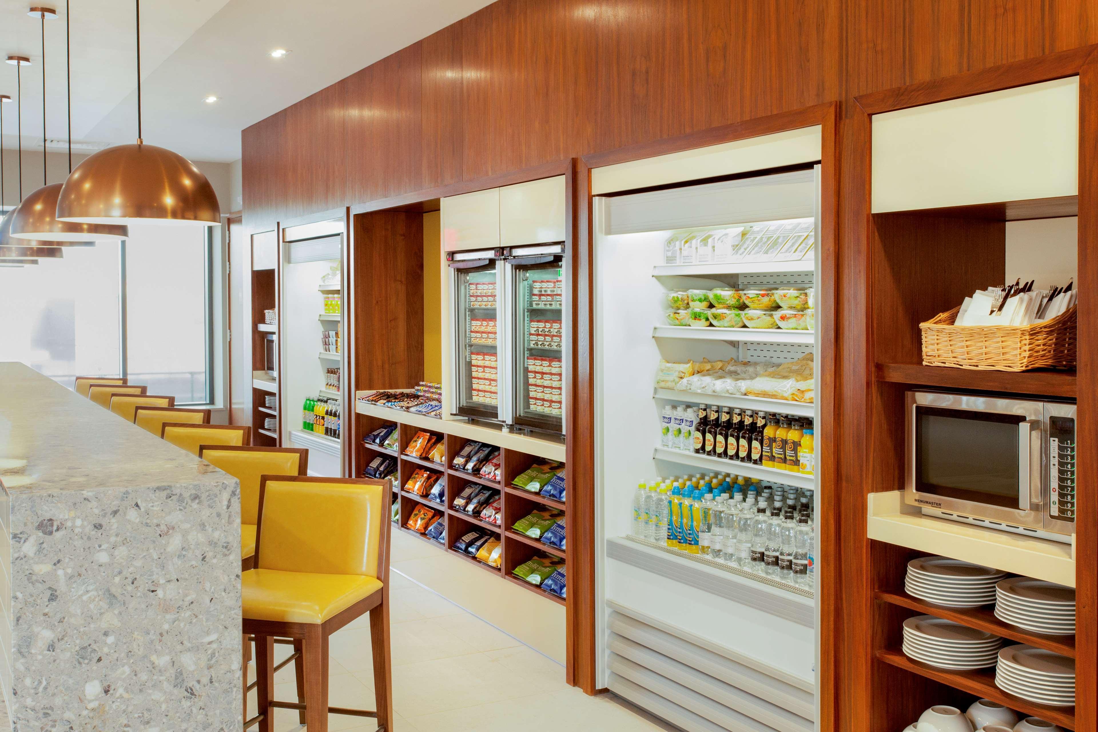 Hyatt Place West London Hayes 히드로 외부 사진