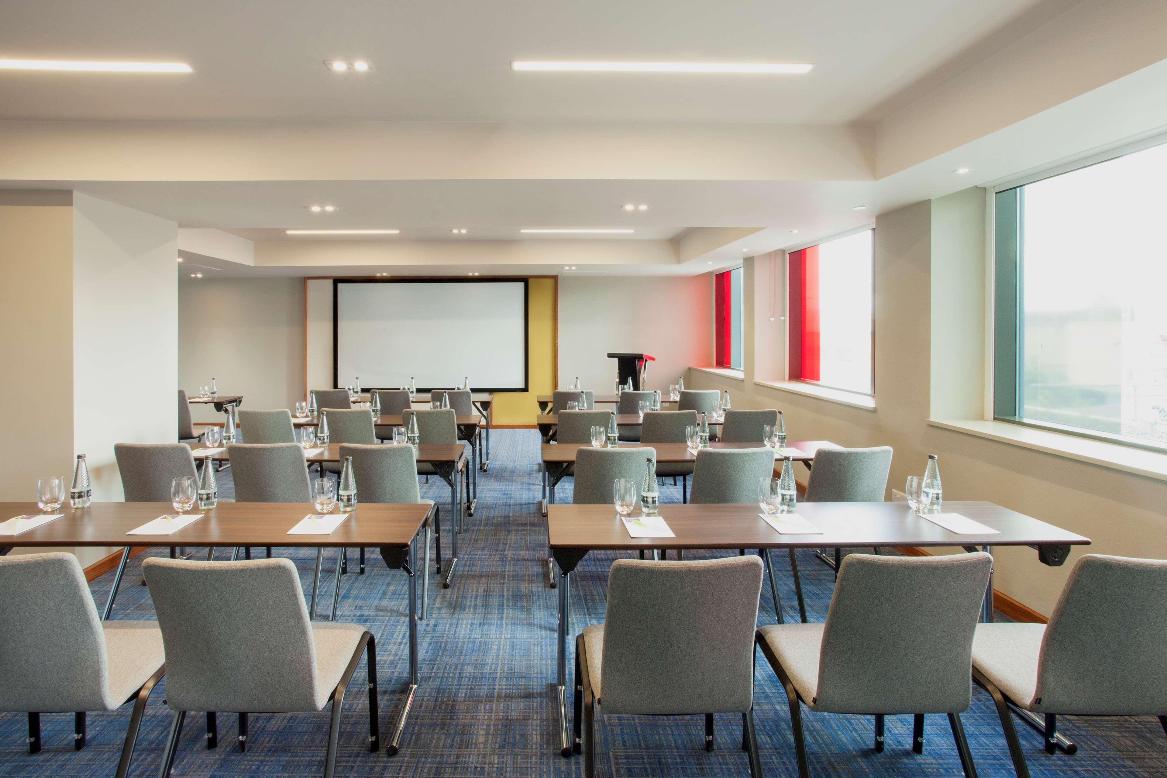 Hyatt Place West London Hayes 히드로 외부 사진