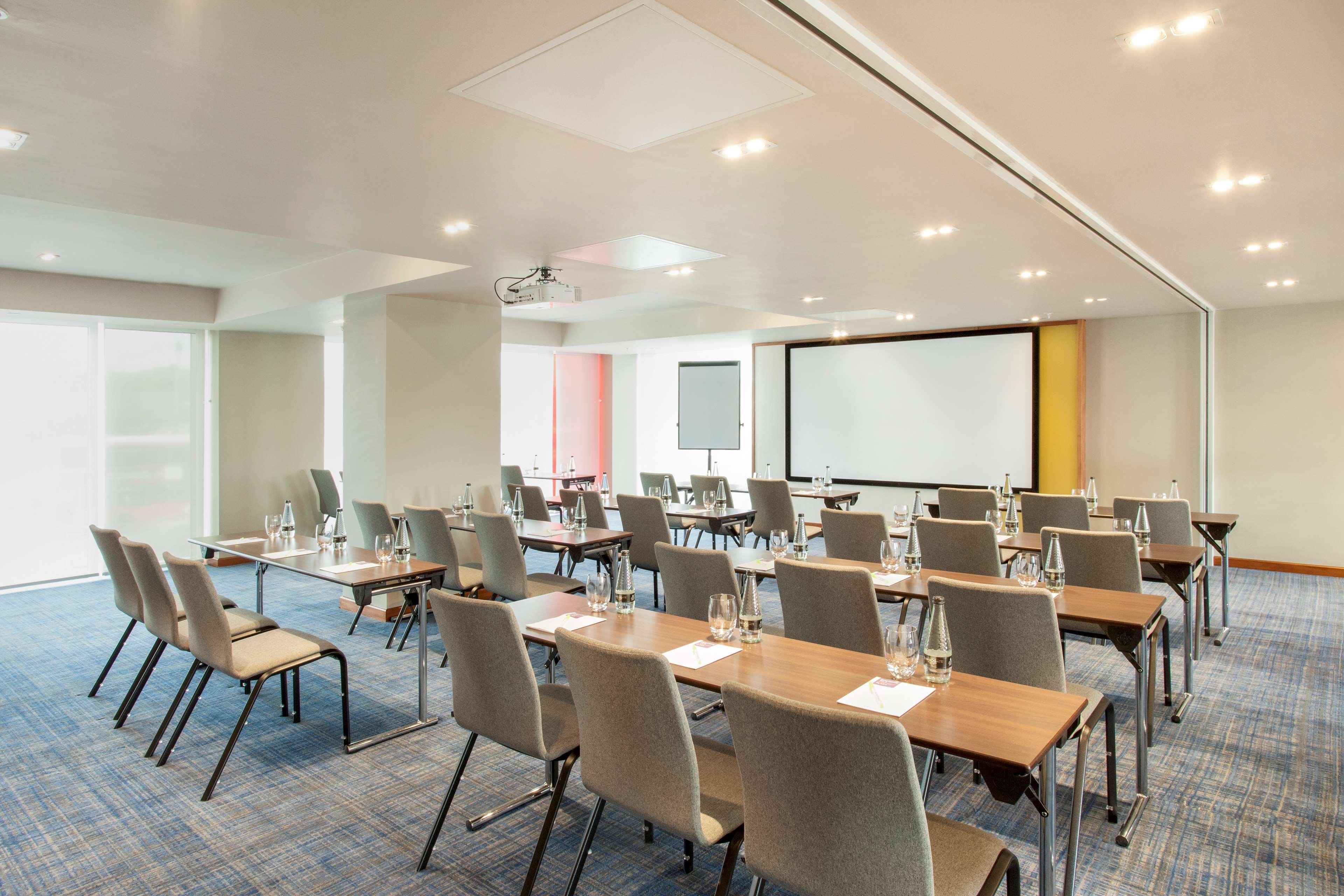 Hyatt Place West London Hayes 히드로 외부 사진