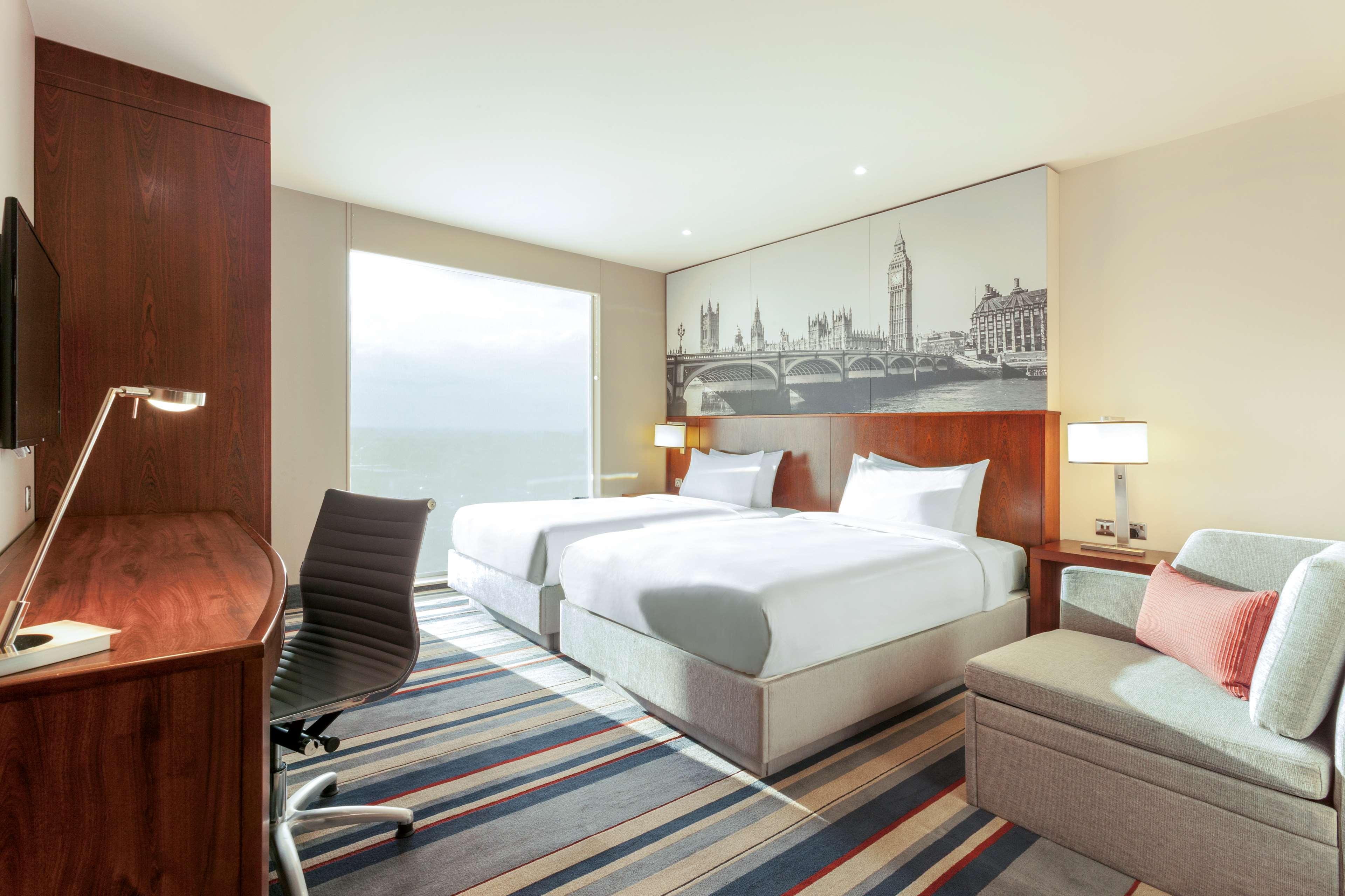 Hyatt Place West London Hayes 히드로 외부 사진